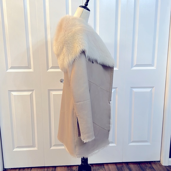 HiSo genuine fur coat, size Small( European 40) - Picture 3 of 17